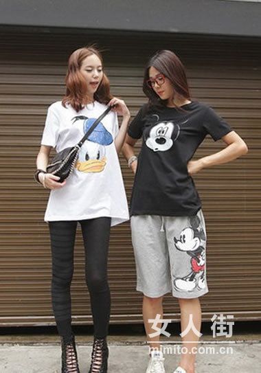 长Tee+打底裤 早秋御寒绝配装扮