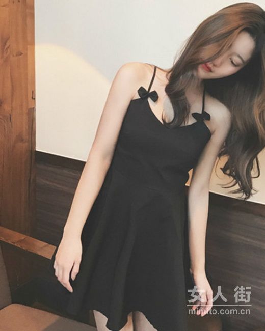 夏末出门凹造型必备的连衣裙